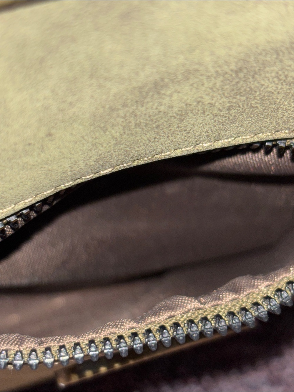 b.o.c. Gray / Green Crossbody Bag - Picture 8 of 9